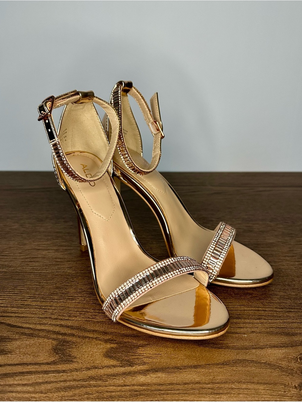 New Aldo Metallic Sevoredia Rose Gold Heeled Sandals Size 6.5